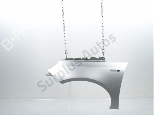 Guarda-lamas esquerdo PEUGEOT 308 II (LB_, LP_, LW_, LH_, L3_) 1.6 HDi (92 hp) 31368208