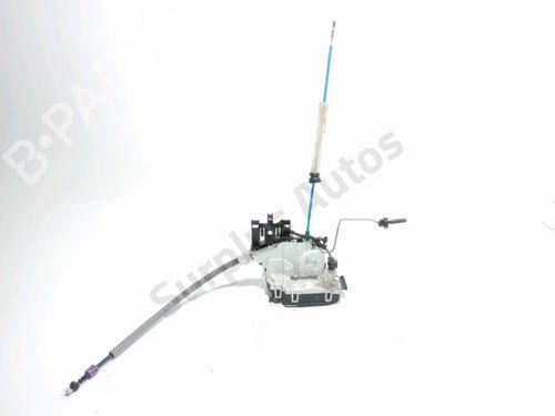 Cerradura puerta trasera izquierda Cerradura puerta trasera izquierda MERCEDES-BENZ A-CLASS (W176) A 160 CDI / d (176.011) (90 hp) 37017954 37017954