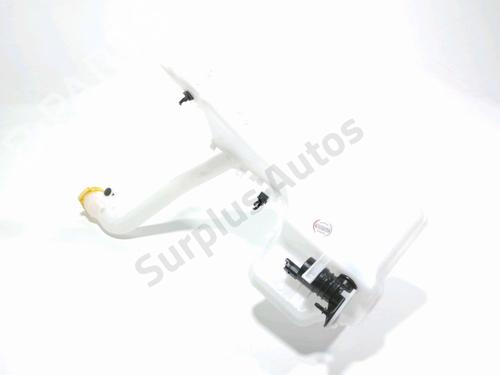 Used Windscreen washer tank RENAULT CLIO V (B7_) 1.0 TCe 90 (B7MT) (91 hp) 28274236