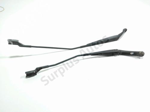 Used Front windshield wiper arm FIAT 500L (351_, 352_) 1.6 D Multijet (199LYD1B) (105 hp) 28272180