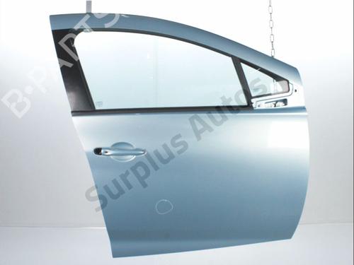 Used Right front door RENAULT ZOE (BFM_) ZOE (88 hp) 28243853