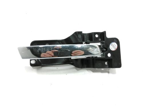 Used Front right interior door handle Front right interior door handle 30996078 30996078