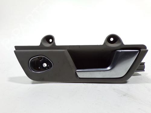 Used Front right interior door handle Front right interior door handle 37774785 37774785