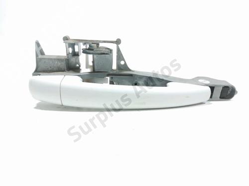 front-right-exterior-door-handle-peugeot-208-i-ca_-cc_-2012-2013-2014-2015-2016-2017-2018-2019-2020-2021-30086403 main image