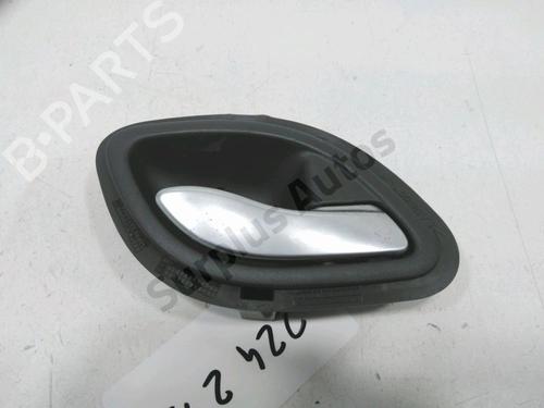 Used Rear right interior door handle Rear right interior door handle 30999905 30999905