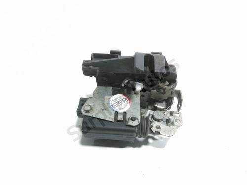 Serratura anteriore destra Serratura anteriore destra DACIA DUSTER (HS_) 1.5 dCi (HSMC) (107 hp) 33261972 33261972