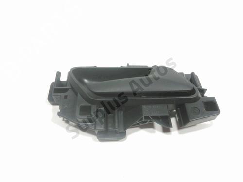 Used Rear right interior door handle Rear right interior door handle 28252528 28252528