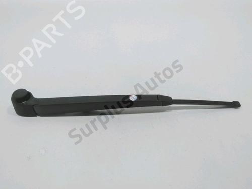 Used Rear windshield wiper arm VW GOLF V Variant (1K5) 1.9 TDI (105 hp) 31007453