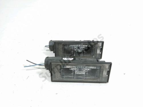 Nummerpladelys Nummerpladelys RENAULT MEGANE III Hatchback (BZ0/1_, B3_) 1.5 dCi (BZ09, BZ0D, BZ1W, BZ29, BZ14) (110 hp) 35941978 35941978