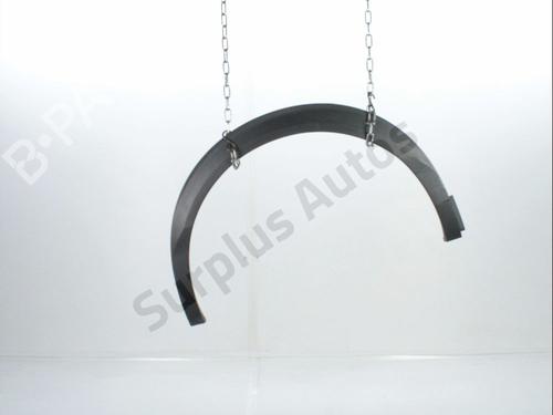Used Rear right wheel arch trim Rear right wheel arch trim 31986941 31986941