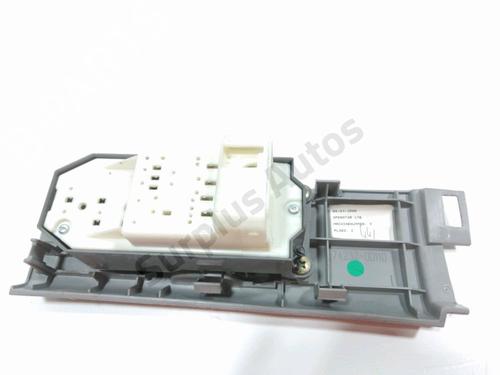 Left front window switch TOYOTA YARIS (_P9_) 1.0 VVT-i (KSP90_, KSP90R) | BP40213985I27 - Image 3