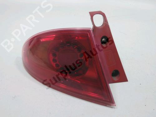 Used Left taillight SEAT LEON (1P1) 1.6 TDI (105 hp) 31006742
