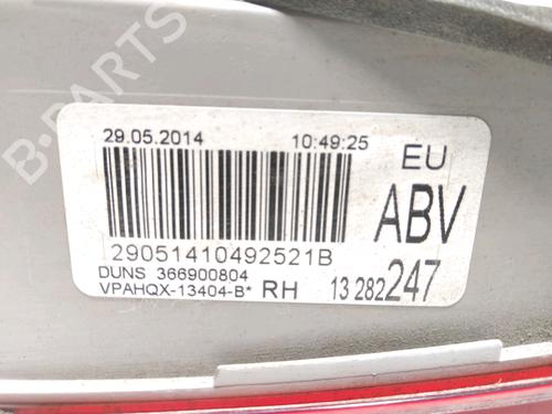 Right tailgate light OPEL ASTRA J Sports Tourer (P10) 1.7 CDTI (35) | BP28267304C80 