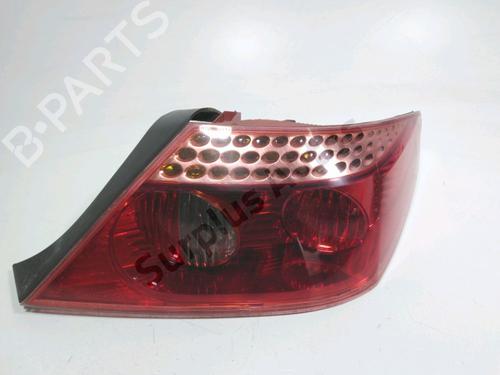 right-taillight-peugeot-407-coupe-6c_-2005-35808360 main image
