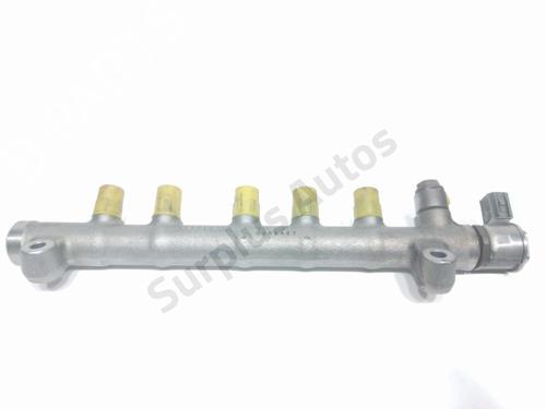 Used Injection rail Injection rail VOLVO V60 I (155) D4 (181 hp) 36464302 36464302