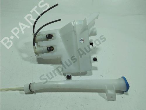 Used Windscreen washer tank Windscreen washer tank 37220821 37220821