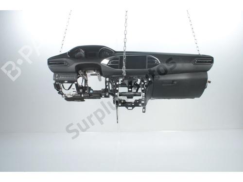 Used Dashboard Dashboard 28231715 28231715
