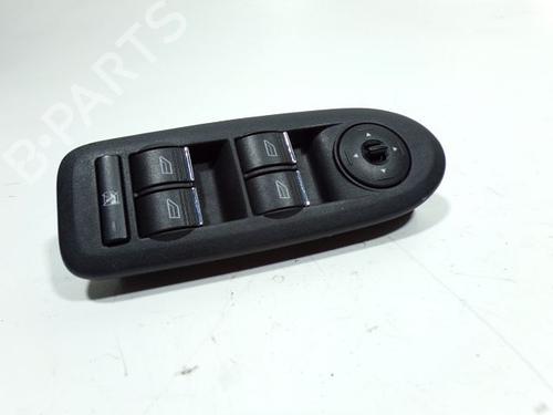 Used Left front window switch Left front window switch 37777978 37777978