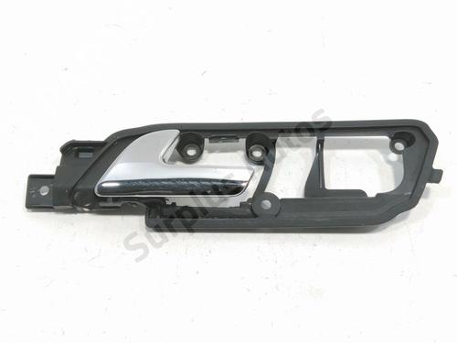 Venstre fortil invendig håndtag Venstre fortil invendig håndtag VW POLO IV (9N_, 9A_) 1.4 TDI (70 hp) 34262628 34262628