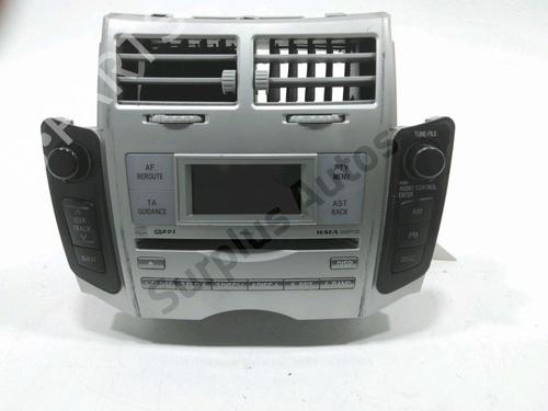 Used Radio TOYOTA YARIS (_P9_) 1.4 D-4D (NLP90_, NLP90R) (90 hp) 30992075