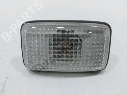 Used Left side indicator NISSAN X-TRAIL I (T30) 2.2 dCi 4x4 (136 hp) 31005566