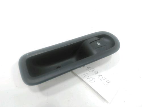 Used Right front window switch RENAULT CLIO III (BR0/1, CR0/1) 1.2 16V (BR02, BR0J, BR11, CR02, CR0J, CR11) (75 hp) 30994316