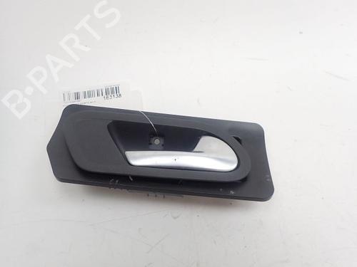 Used Front right interior door handle Front right interior door handle 37774766 37774766