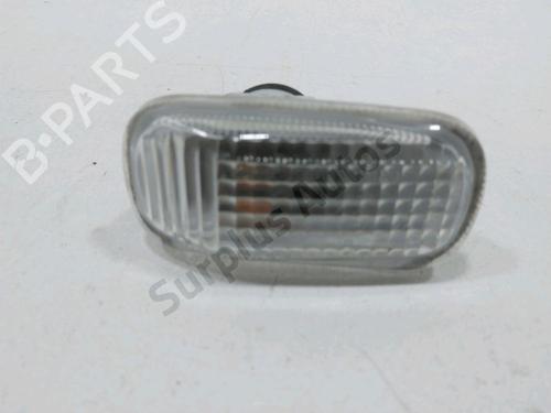 Used Left side indicator HONDA CR-V II (RD_) 2.0 (RD5) (150 hp) 31005560