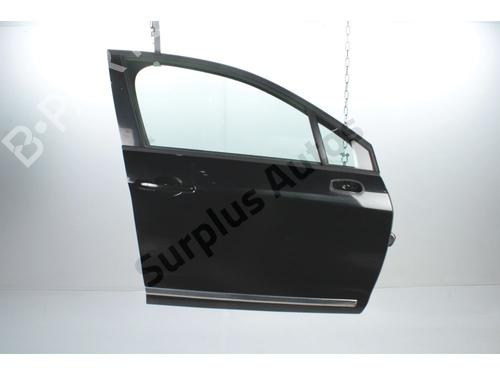 Used Right front door Right front door 29602978 29602978