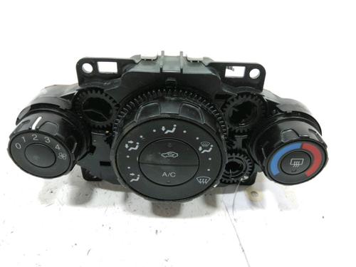 AC-Styringsenhed/Manøvreenhed FORD FIESTA VI (CB1, CCN) 1.4 TDCi (68 hp) 30988412