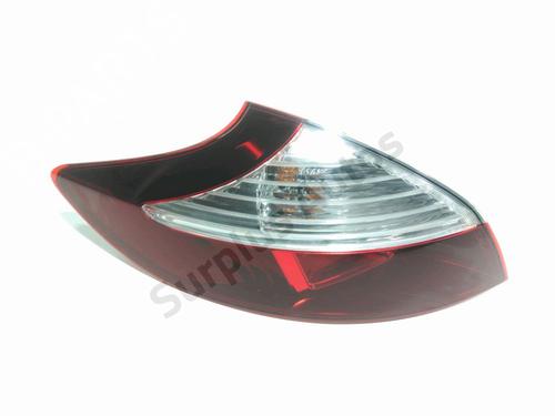 left-taillight-renault-megane-iii-hatchback-bz01_-b3_-2008-33974256 main image
