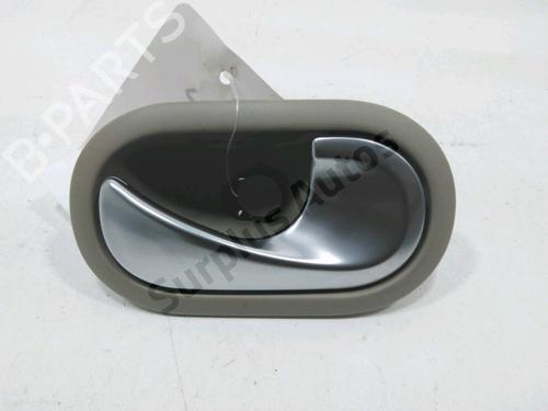 Used Front right interior door handle RENAULT SCÉNIC II (JM0/1_) 2.0 (JM05, JM0U, JM1N, JM1U, JM2V) (135 hp) 30996209
