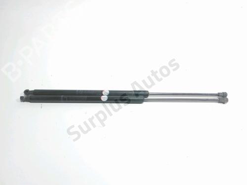 Used Tailgate lift support Tailgate lift support 37066077 37066077