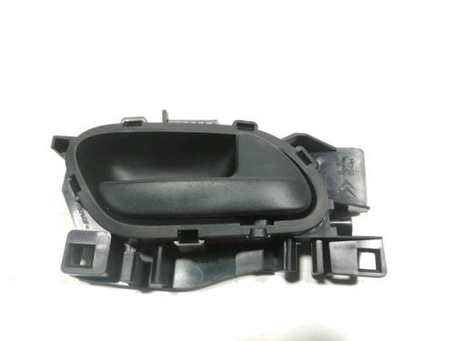 Used Front right interior door handle Front right interior door handle 29858172 29858172