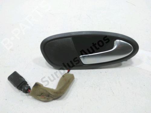 Højre bagtil invendig håndtag SEAT ALTEA XL (5P5, 5P8) 1.6 TDI (105 hp) 30999952