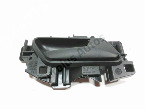 Used Front right interior door handle Front right interior door handle 28803864 28803864
