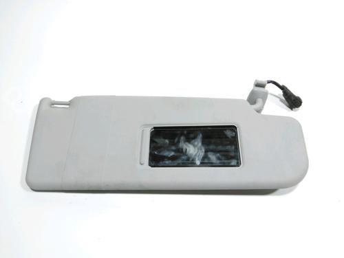Used Right sun visor Right sun visor 28262825 28262825