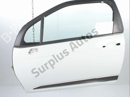 Used Left front door Left front door CITROËN DS3 (SA_) 1.6 VTi 120 (120 hp) 36402643 36402643