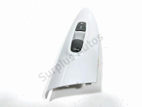 right-front-window-switch-nissan-juke-f15-2010-2011-2012-2013-2014-2015-2016-2017-2018-2019-32311048 main image