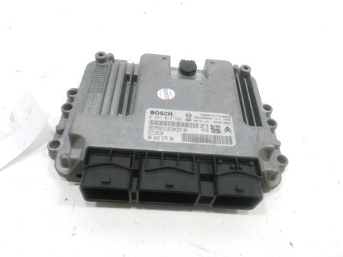 Używane Sterownik / Moduł silnika PEUGEOT 308 I (4A_, 4C_) 1.6 HDi (109 hp) 30984517