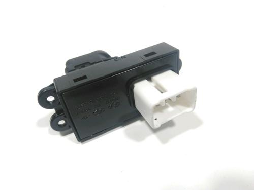 Left rear window switch HYUNDAI i30 (FD) 1.6 CRDi | BP28255555I29 - Image 2