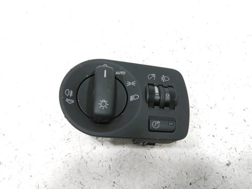 Used Headlight switch Headlight switch 30989002 30989002