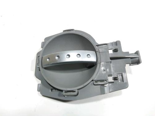 Venstre bagtil invendig håndtag CITROËN C3 I (FC_, FN_) 1.4 HDi (68 hp) 28252727