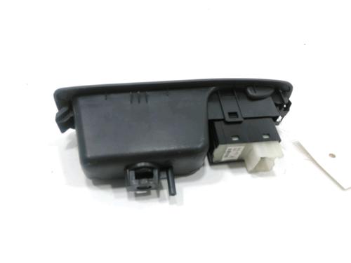 Left rear window switch RENAULT KOLEOS I (HY_) 2.0 dCi 4x4 (HY0B) | BP31000502I29 - Image 2