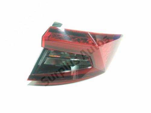 Used Right taillight SKODA KAROQ (NU7, ND7) 1.6 TDI (115 hp) 28447951