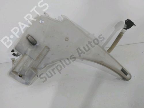 Used Windscreen washer tank BMW 3 (E90) 318 d (122 hp) 31008873