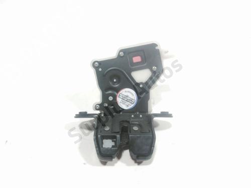 Used Tailgate lock RENAULT KADJAR (HA_, HL_) 1.6 dCi 130 (HLA4) (130 hp) 28260779