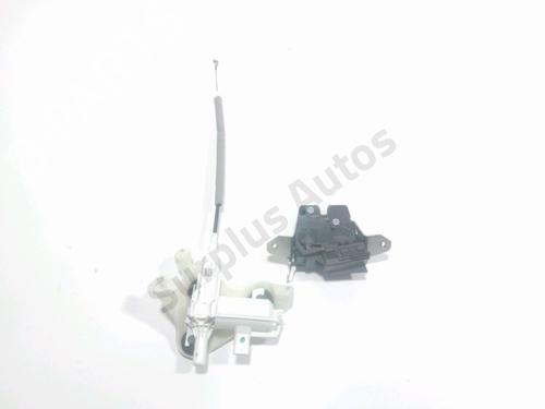 Used Tailgate lock MERCEDES-BENZ CLA Shooting Brake (X117) CLA 220 CDI / d (117.903) (177 hp) 28260770
