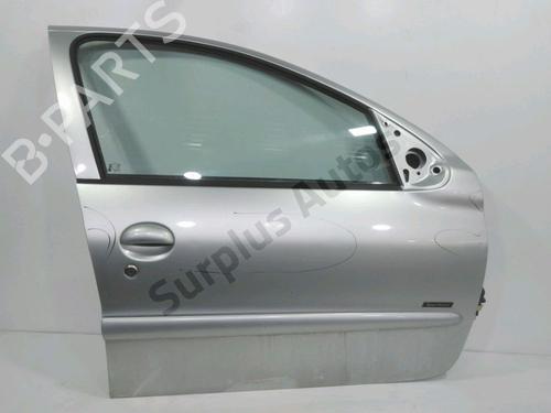 Used Right front door Right front door 37220578 37220578