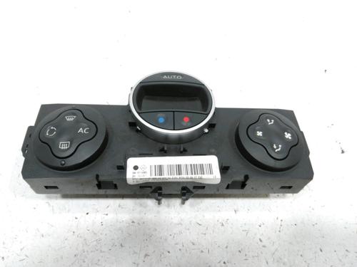 climate-control-renault-clio-iii-br01-cr01-2005-2006-2007-2008-2009-2010-2011-2012-2013-2014-30988408 main image